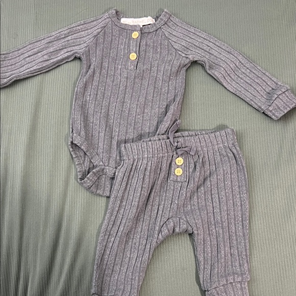 Gray Ribbed Kids Matching Set - Picture 1 of 1